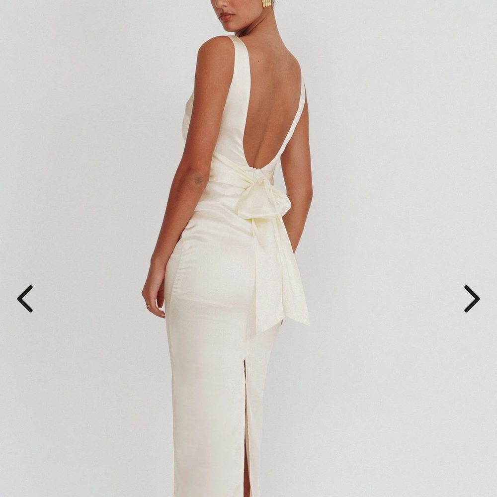 Selfie Leslie Cream Backless Dress with Bow
